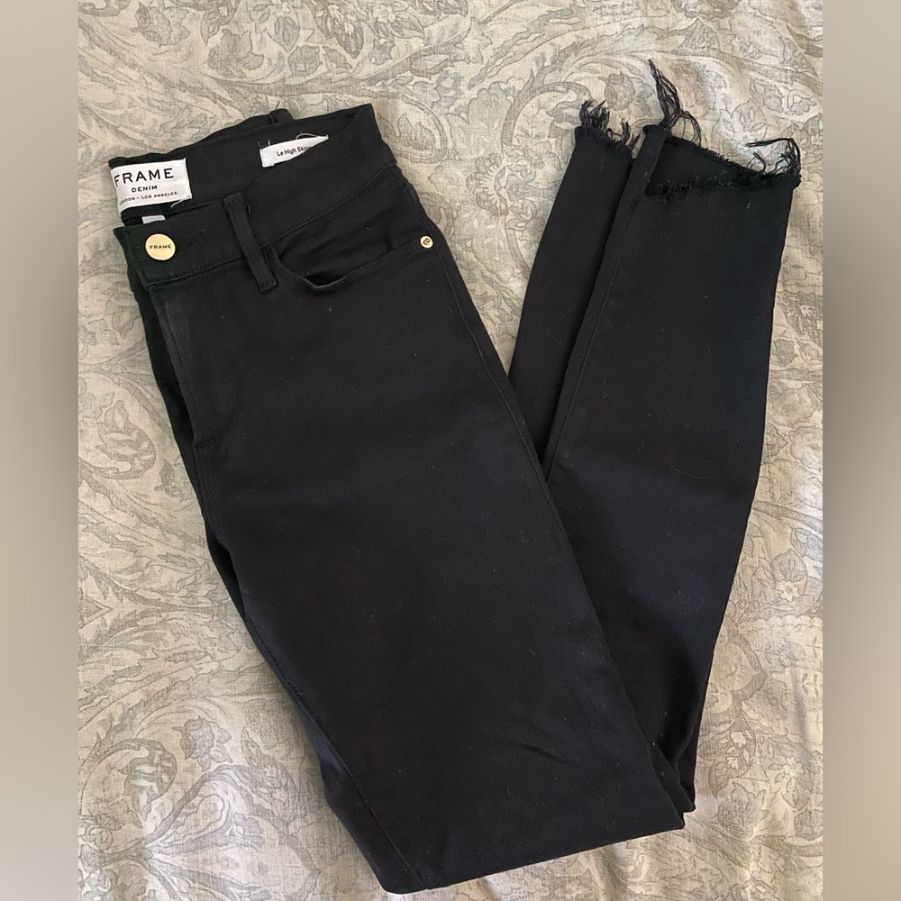 Frame Le High Skinny in Black size 26 - like new